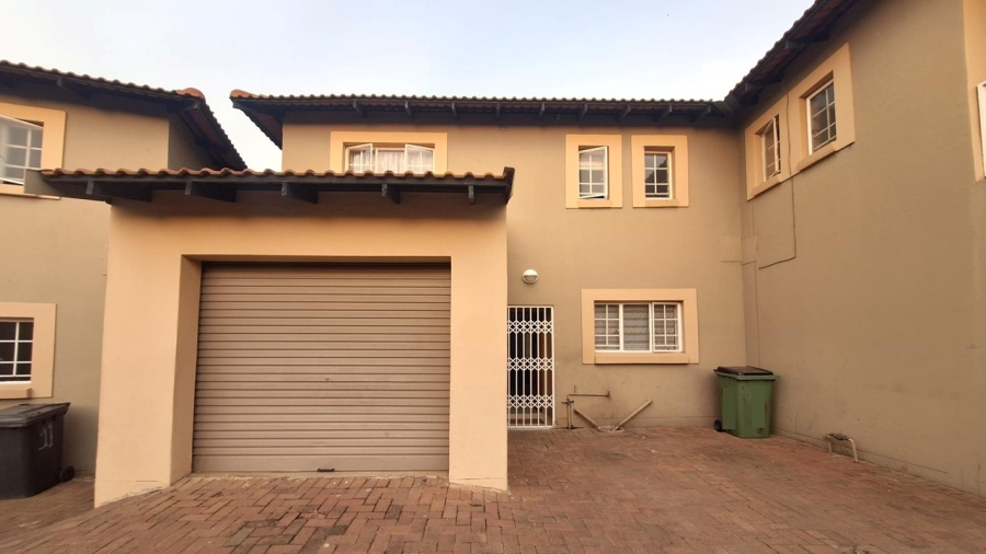 3 Bedroom Property for Sale in Waterval East North West